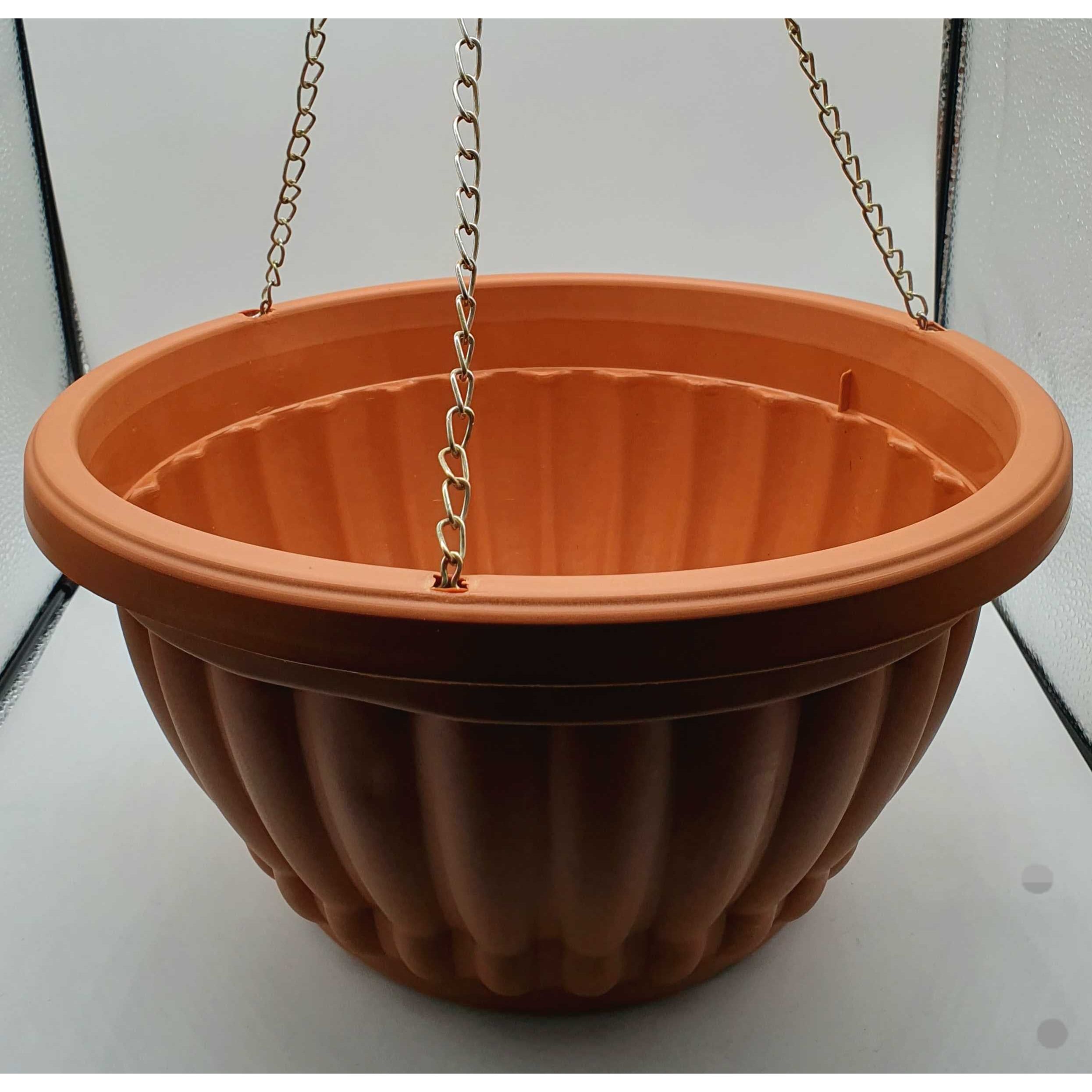 Hanging Plastic Flowerpot - Dollars and Sense